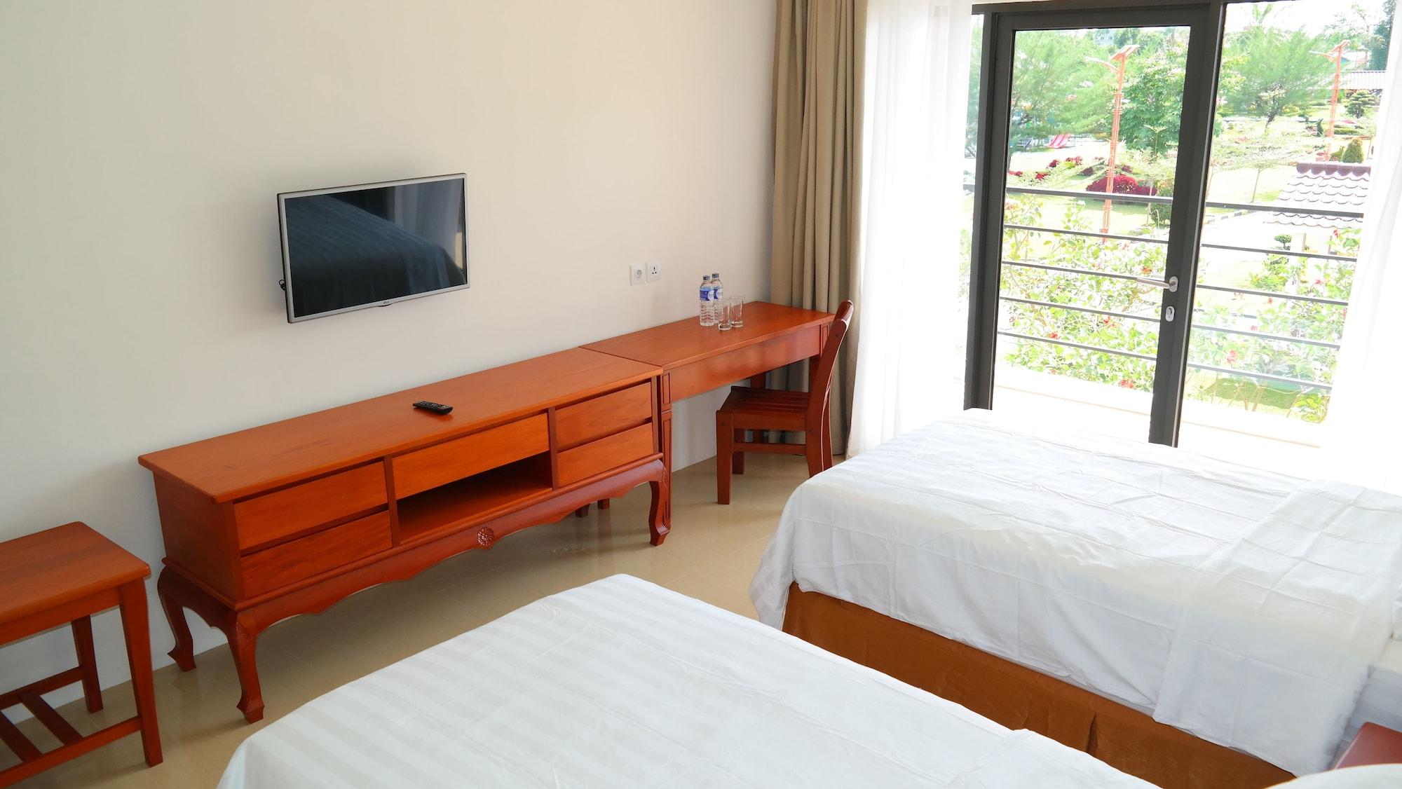 Thong'S Inn Hotel Kualanamu Медан Экстерьер фото