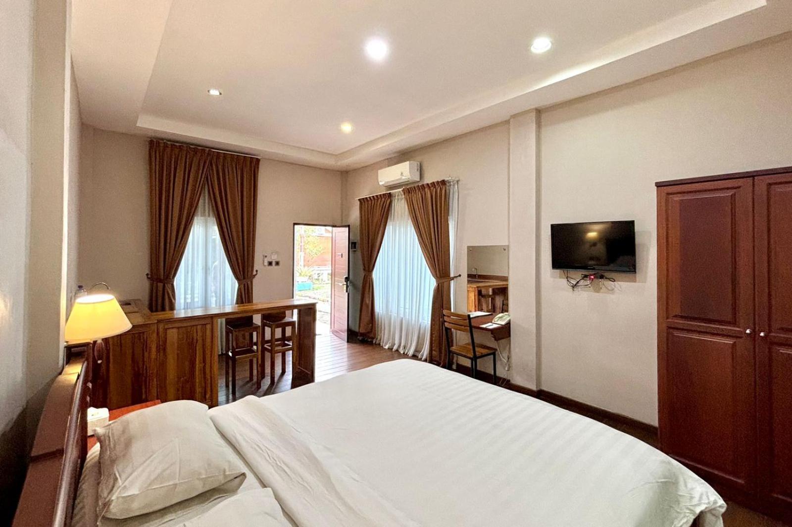 Thong'S Inn Hotel Kualanamu Медан Экстерьер фото